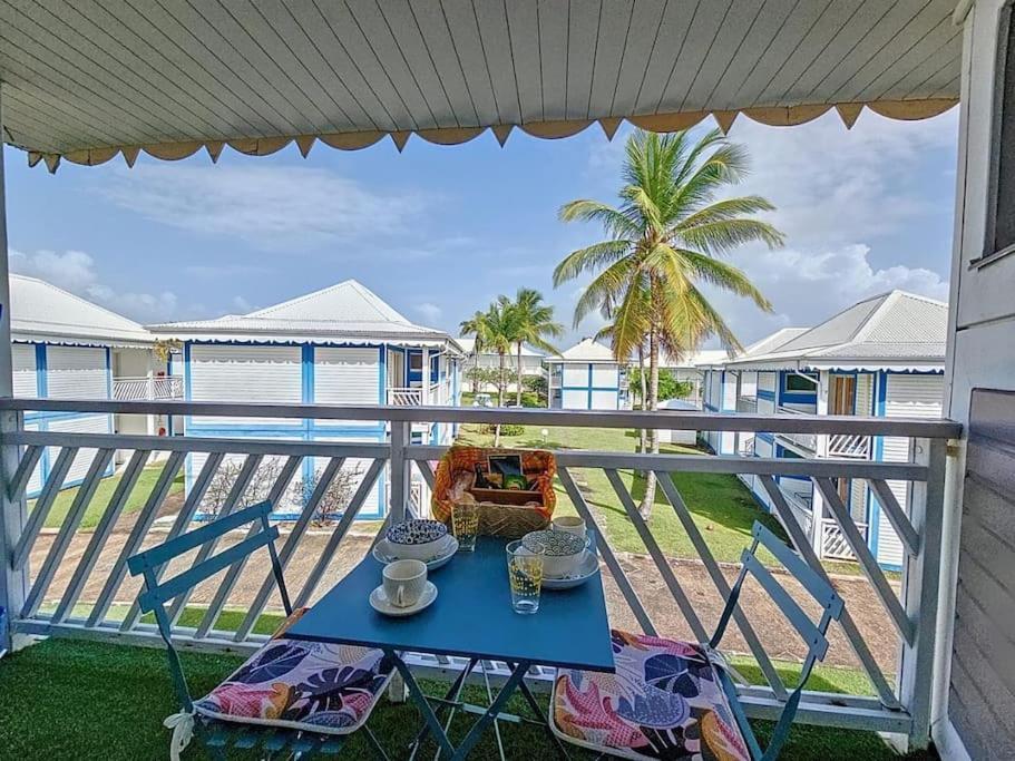 Studio Dans Village Vacances Manganao Saint-Francois  Buitenkant foto